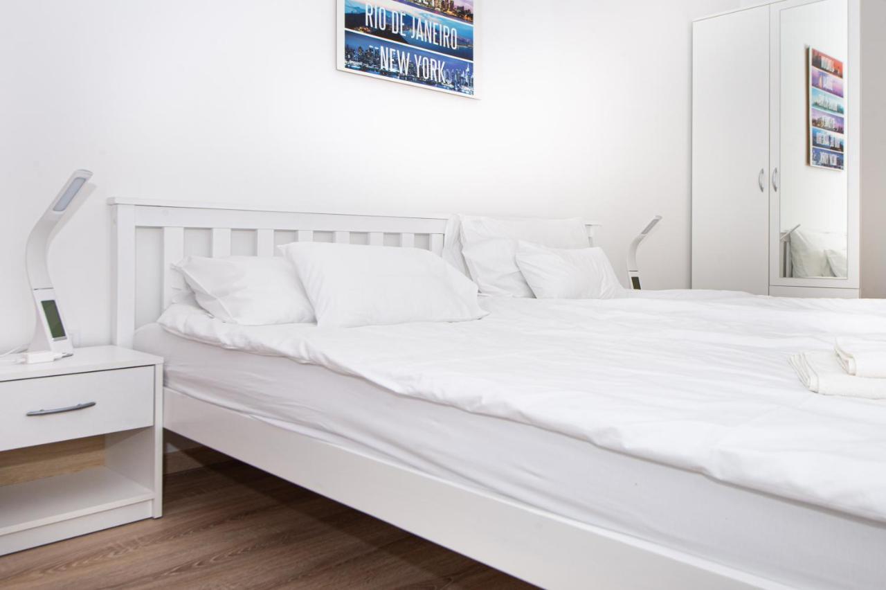 Waterfront City Apartments By Urbanrent Budapest Esterno foto