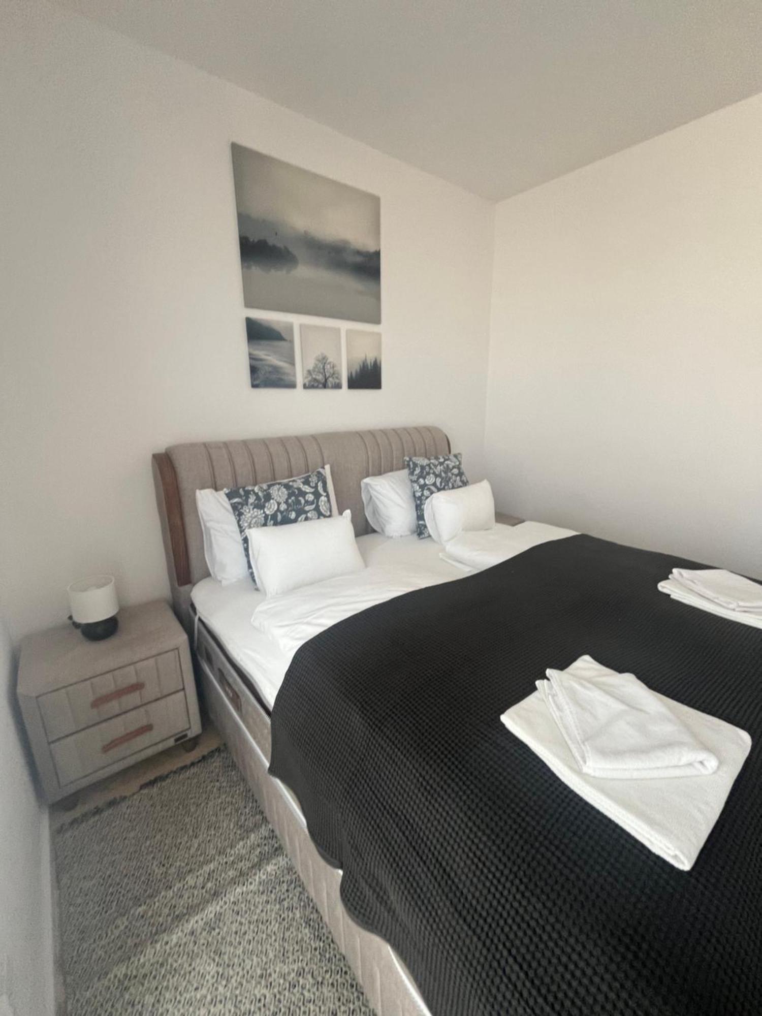 Waterfront City Apartments By Urbanrent Budapest Esterno foto